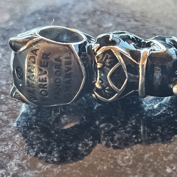 PANDORA Marvel The Avengers Black Panther Charm No. 790783 - Picture 4 of 4